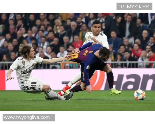 塞维利亚客场惨败,西甲排名滑落至第四,欧冠资格岌岌可危 塞维利亚客场惨败,西甲排名滑落至第四,欧冠资格岌岌可危